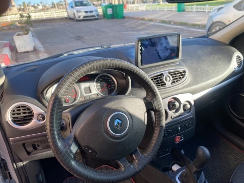 Renault Clio 3 2006 Initial