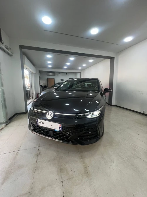 Volkswagen Golf 8.5 2026 Full option kit black