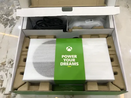 Xbox serie S UK 100%