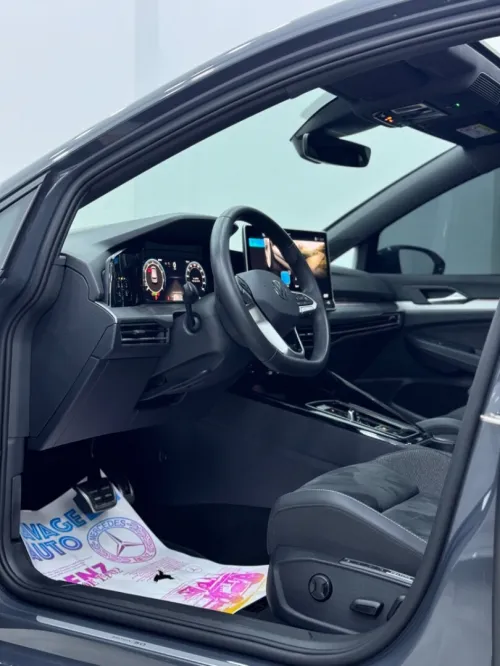 LOCATION DE VOITURE DE LUX