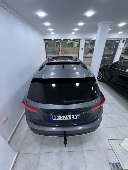 LOCATION DE VOITURE