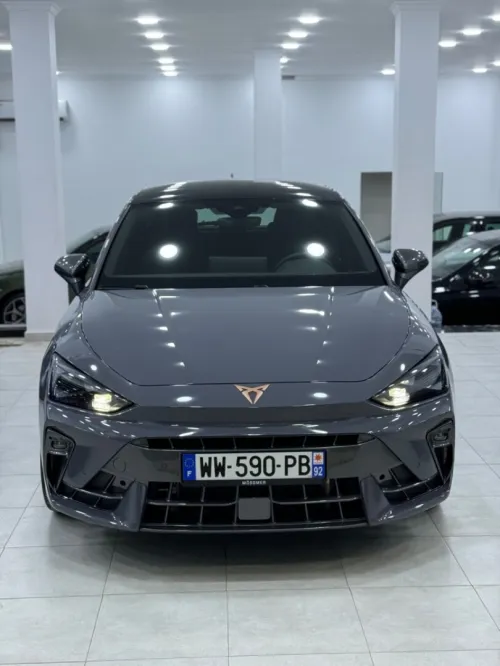 LOCATION DE VOITURE DE LUX
