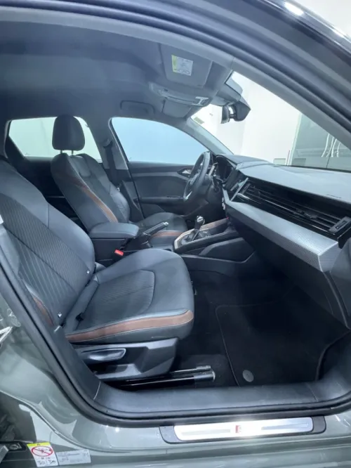 LOCATION DE VOITURE DE LUX