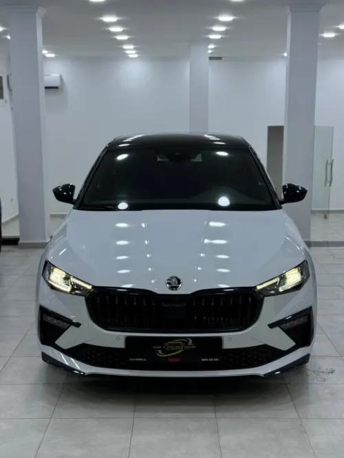 LOCATION DE VOITURE