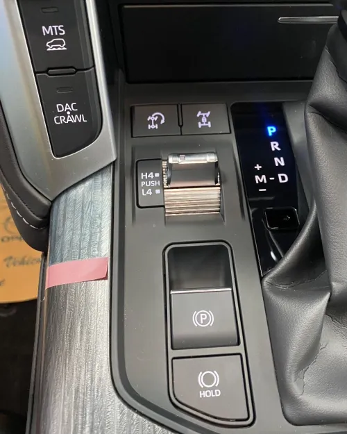 Toyota Land Cruiser  2025 VXR