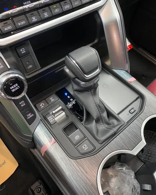 Toyota Land Cruiser  2025 VXR