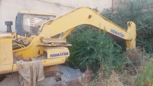 Komatsi 220 2006