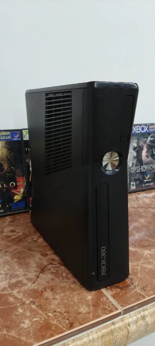 Xbox 360 slim