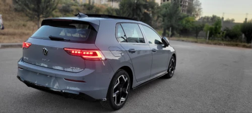Volkswagen Golf 8 2025 R-Line