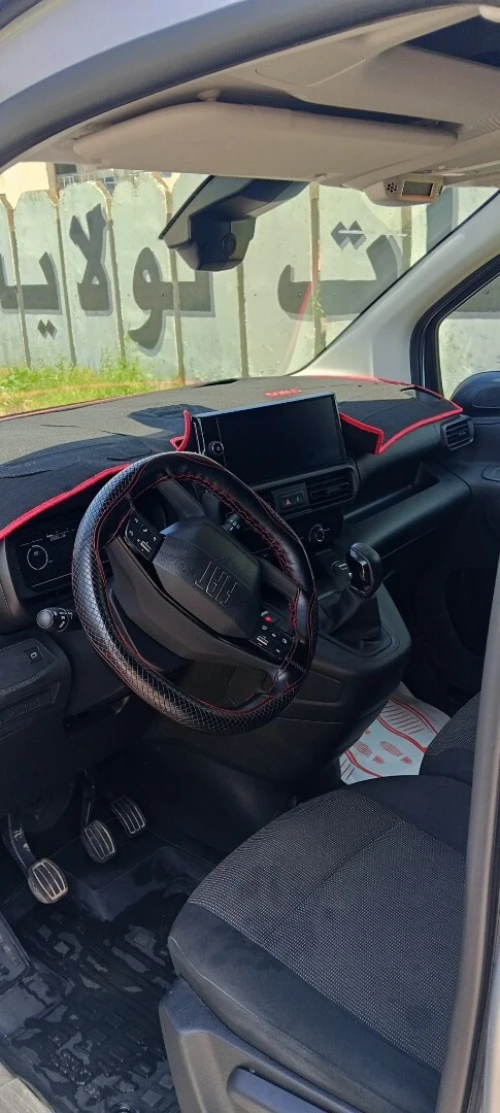 Fiat Doblo 2025 Tola