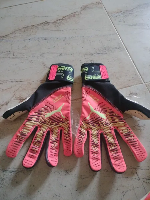 Gants de gardien Puma Ultra originaux