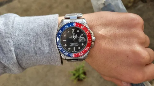 Montre rolex bracelet métallique 