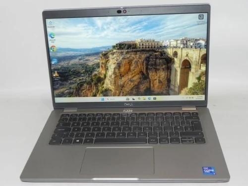 Dell latitude 5420 i5-11eme generation -8/256 ssd -14pouce FHD -iris Xe