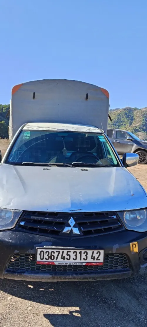 Mitsubishi L200 2013 L200