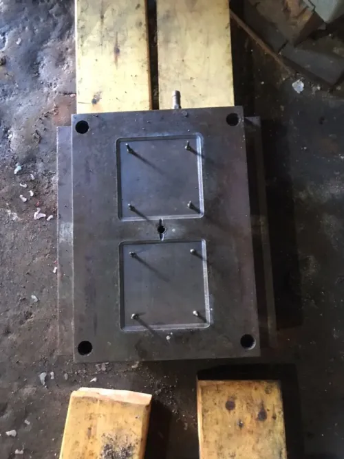Moule boîte dérivation pour fils électrique 