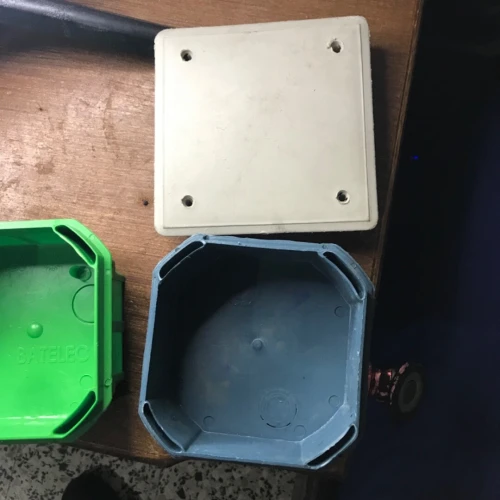 Moule boîte dérivation pour fils électrique