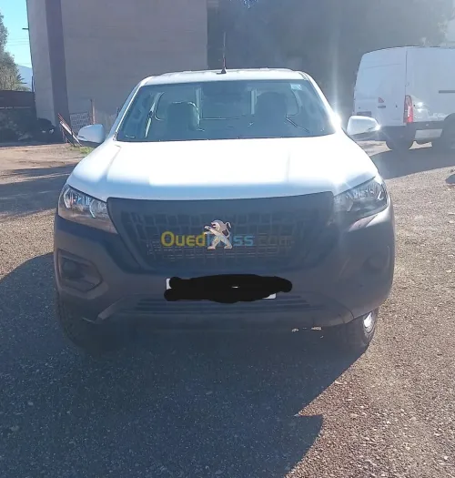 Peugeot Landtrek 2022 