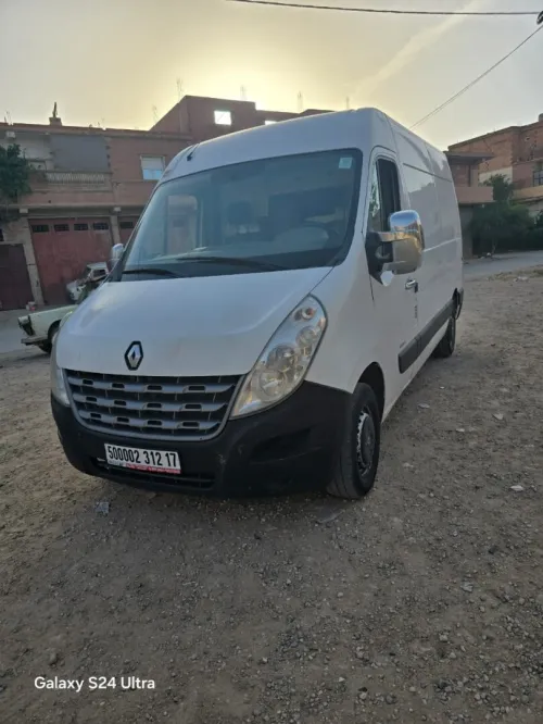 Renault master 2012