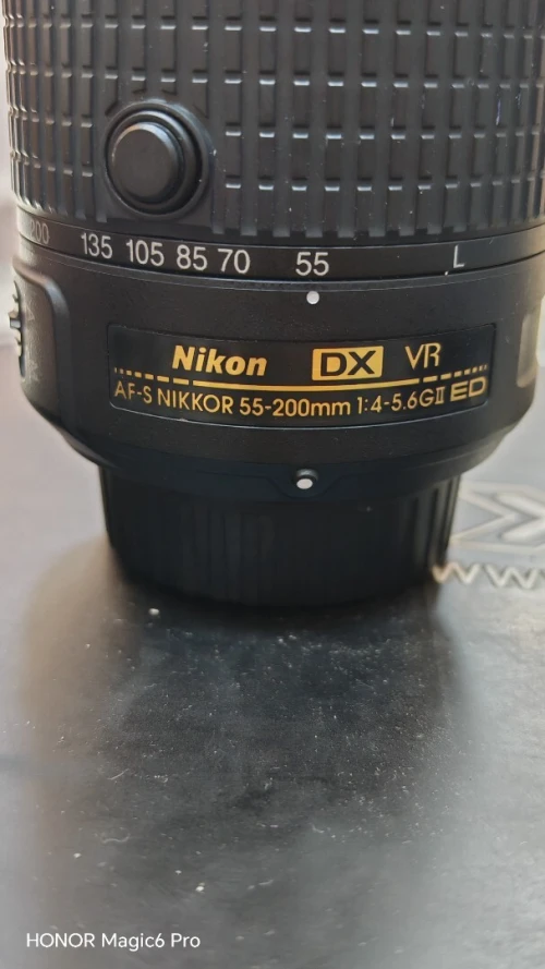 Objectif nikon 55-200mm