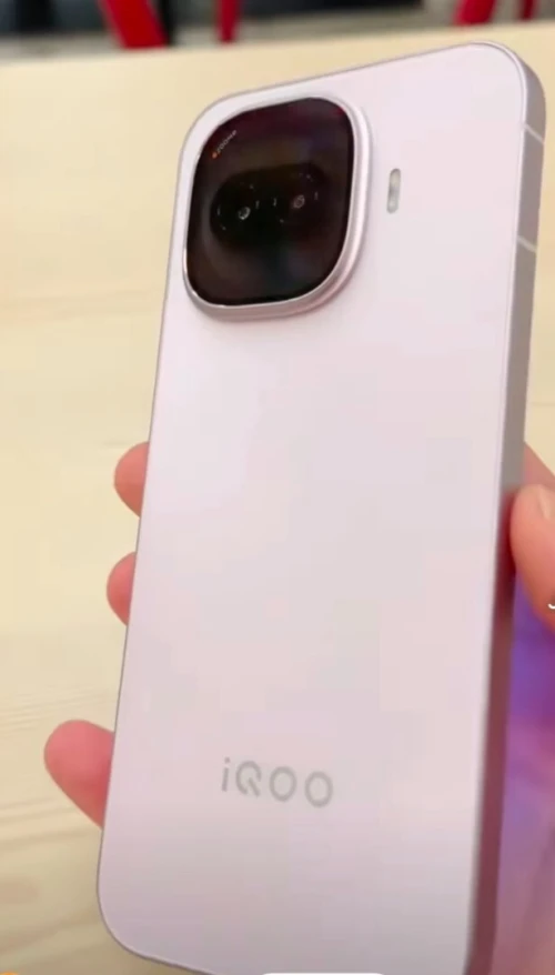 IQoo Z11 Turbo   12/256 GB IQoo Z11 Turbo