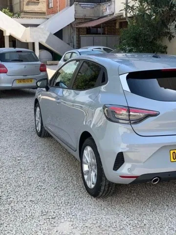 Renault Clio 5  2024 Evolution