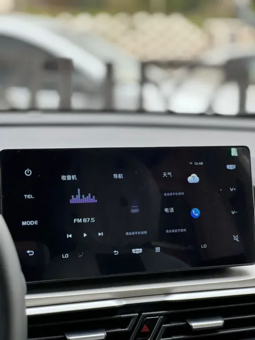 Geely Coolray 2025 