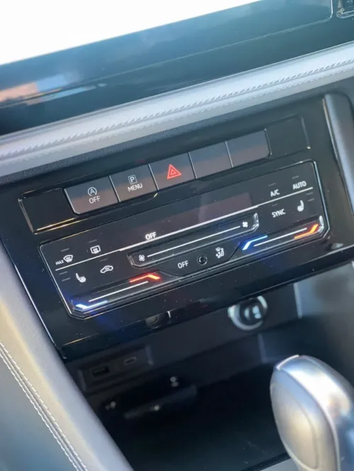 Volkswagen Jetta 2025 vs5