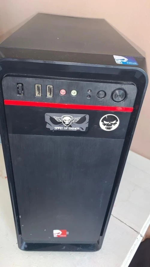 PC Gamer Intel Core i5-4590 / RX 570 4Go / 8Go RAM / SSD 128Go + HDD 2To