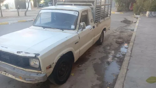 Mazda B1600 1983 Blanc