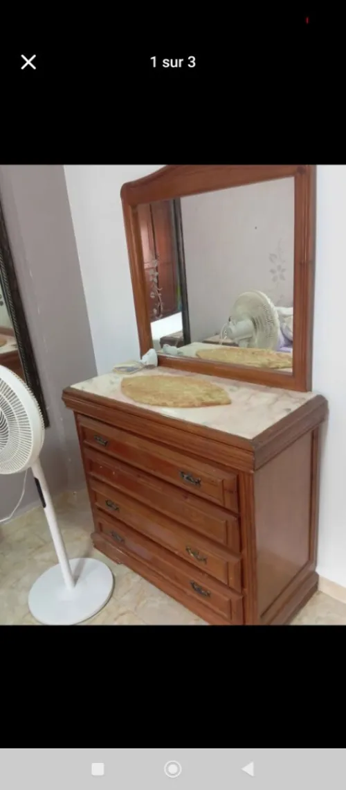 Chambre a coucher en bois rouge 