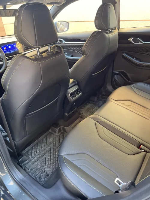 Geely Coolray 2025 
