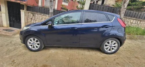 Ford Fiesta 2010 TITANIUM