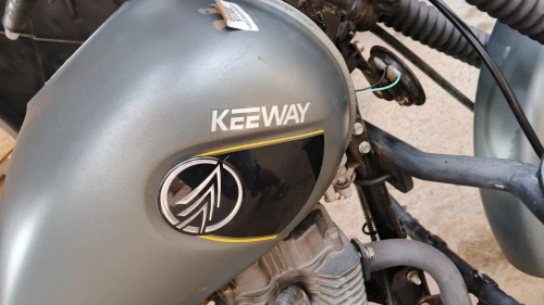 KEEWEY(VMC) C.light 2023