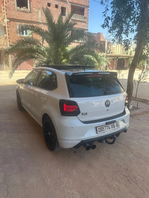 Volkswagen Polo 2016 La carat