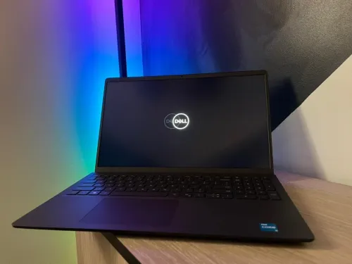 Dell Inspiron 15 3520
