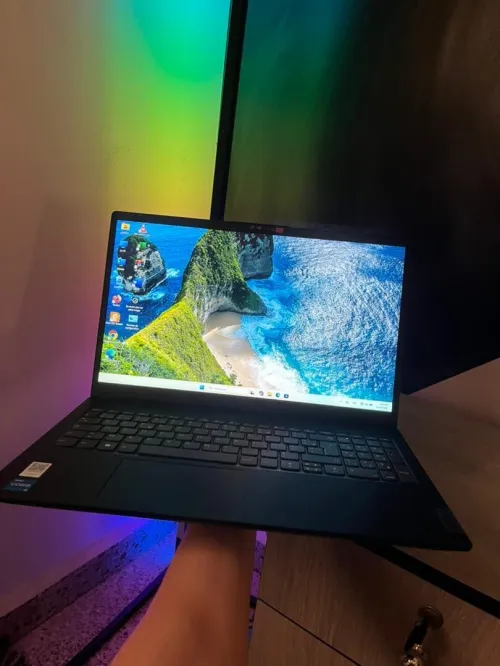 LENOVO V15 G4 i5 13420H 8GB 512GB 15.6 FHD