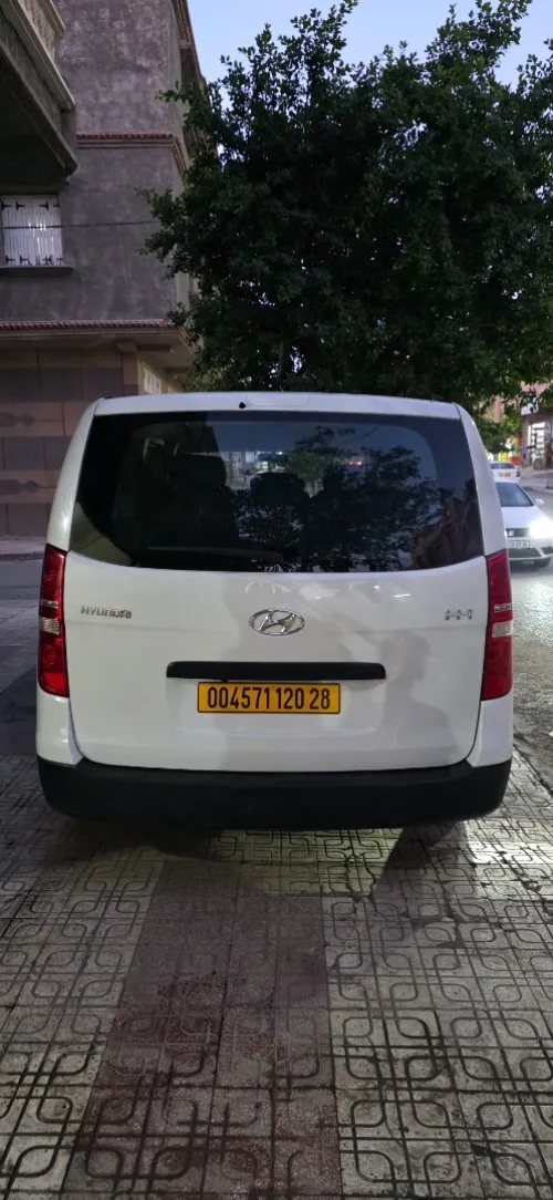 Hyundai H1 2020 vitré 8P
