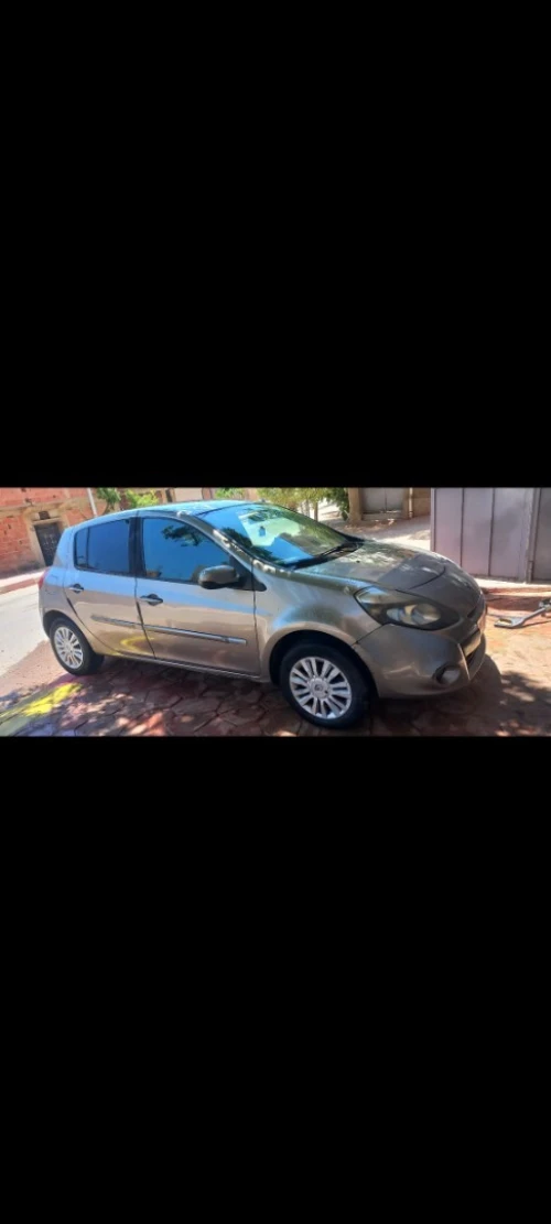 Renault Clio 3 2010 Exception