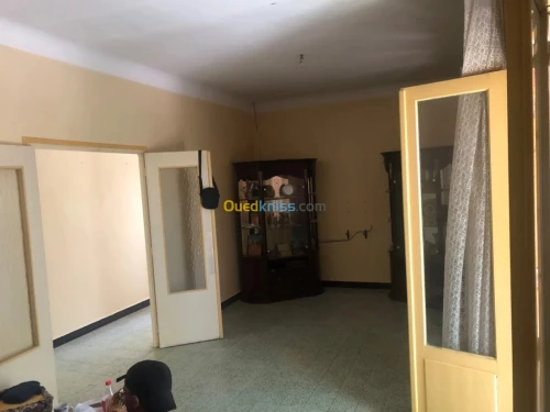 Vente Appartement Niveau de villa F4 Mascara Mascara