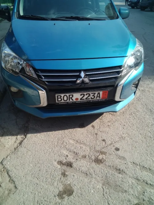Mitsubishi Mirage 2022 Star
