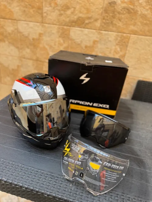 Casque scorpion exo tech evo