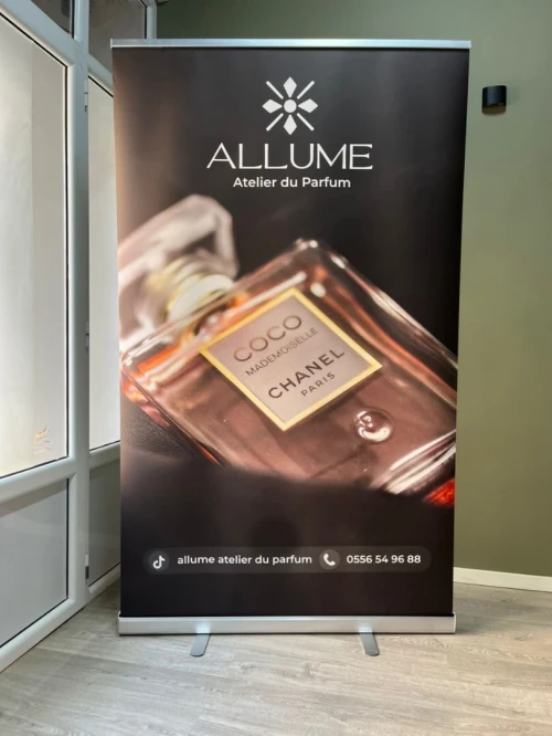IMPRESSION BANNER