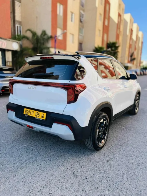Kia Sonet  2025 Luxry