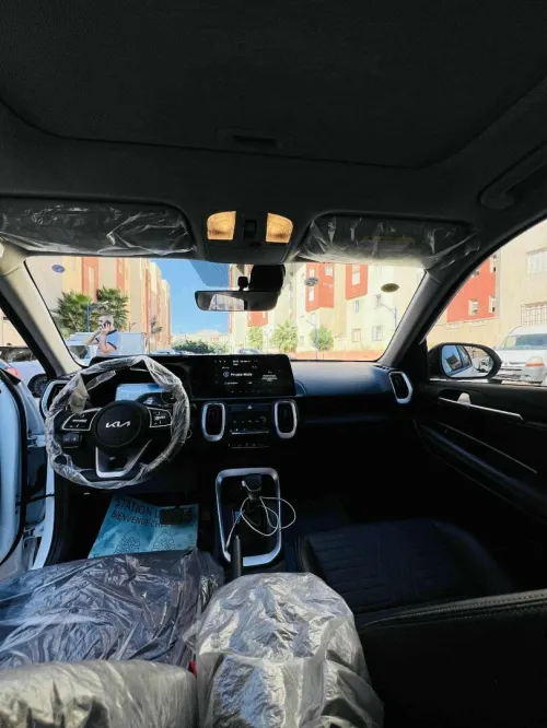 Kia Sonet  2025 Luxry