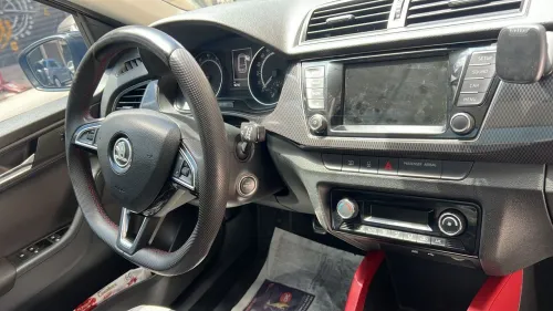 LOCATION VOITURE 