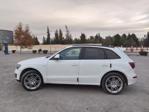 Audi Q5 2011 S Line Pack Tech