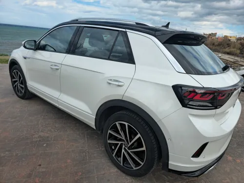 Location de Volkswagen T ROC POUR MARIAGES AVEC CHAUFFEUR