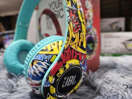 Casque sans fil JBL Graffiti Pure Bass Jb93