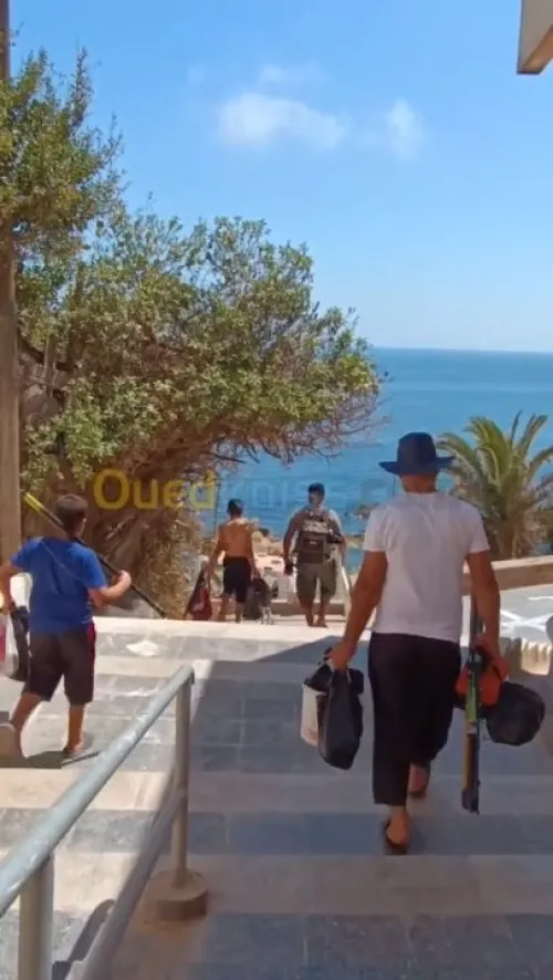 Cherche achat Alger El marsa 4
