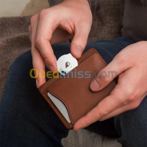 باك 4 أجهزة تعقب وتحديد المواقع للاغراض الثمينة مثل الهواتف والمفاتيح 